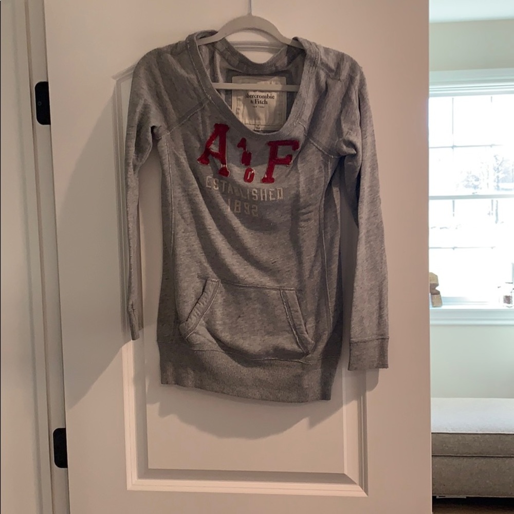 Abercrombie sweatshirt off the shoulder
